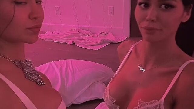 Mira_twitch Lesbian Kissing PPV Onlyfans Video Leaked