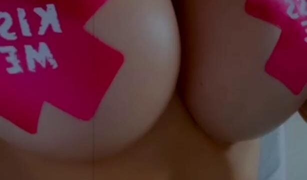 Melanie Pavola Nude Boobs Bounce