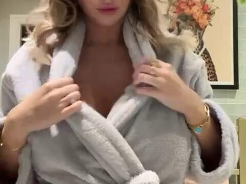 Rhian Sugden Nude Boobs Pregnant PPV Onlyfans Video Leaked
