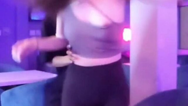 FanFan Nude Boob Nipple Slip Video Leaked