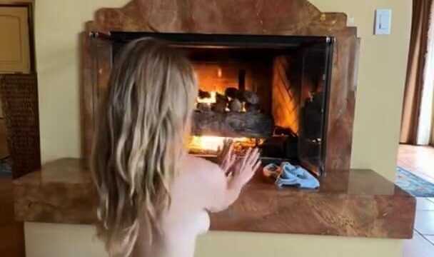 Grace Charis Striptease Fireplace Naked OnlyFans Video