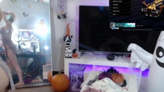 KittyCass Accidental Pussy Flash Twitch Video